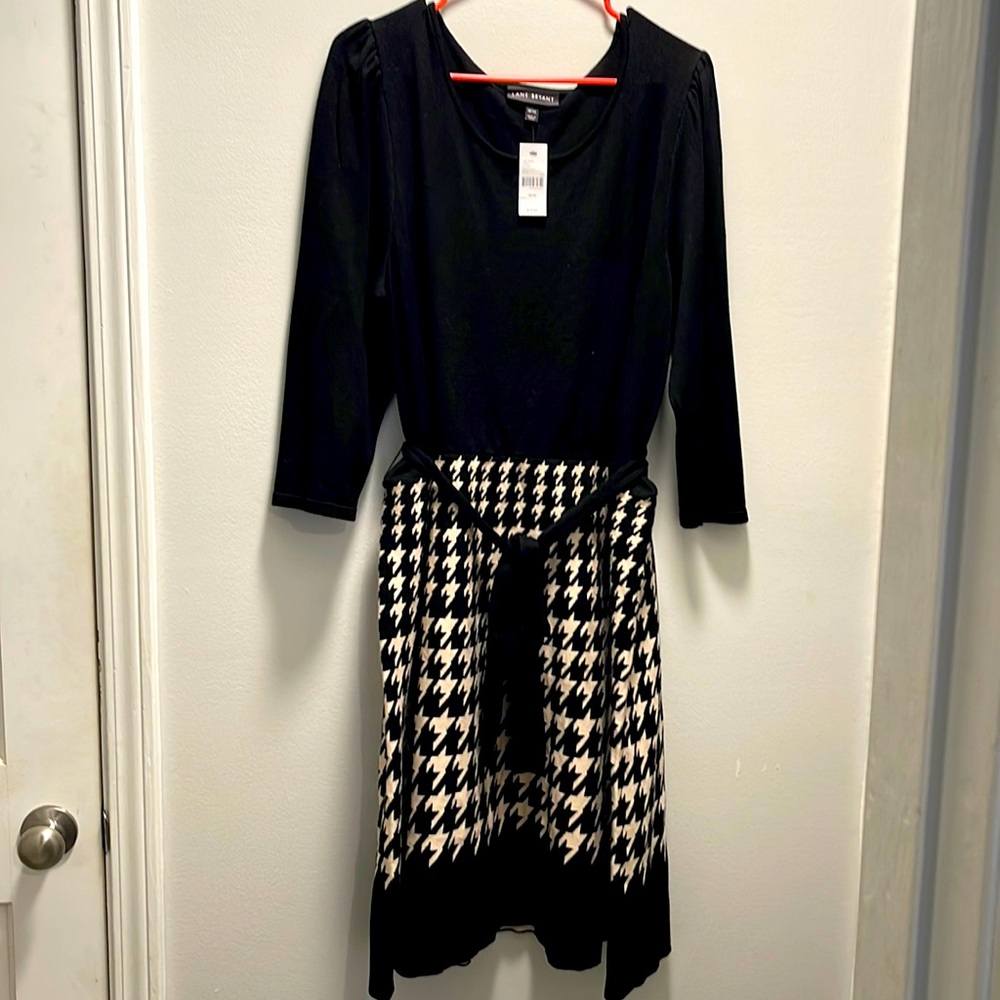 NWT size 18/20 sweater dress black and white